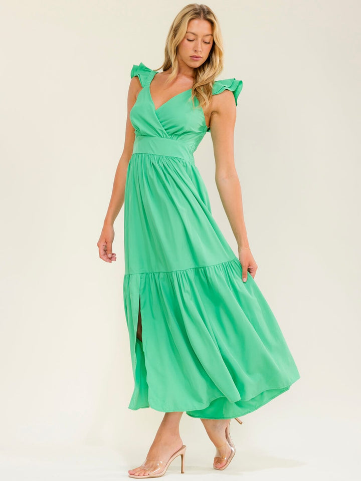 WOMEN'S SLEEVELESS SURPLICE SMOCK TIERED MAXI DRESS