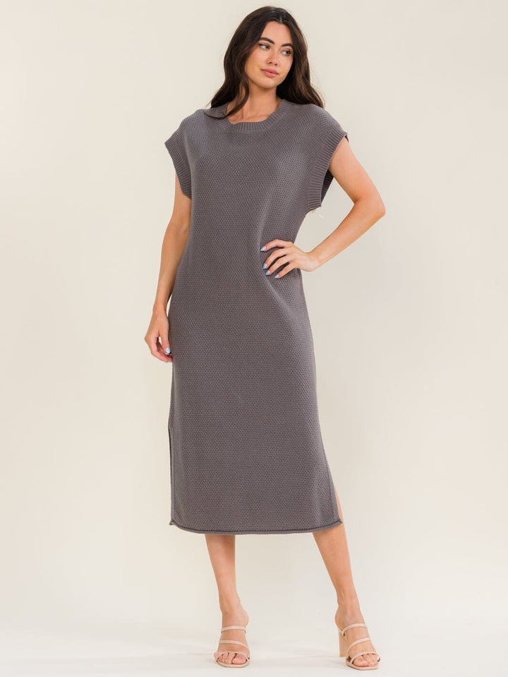 WOMEN'S SHORT SLEEVE LOOSE FIT KNIT SWEATER MAXI DRESS