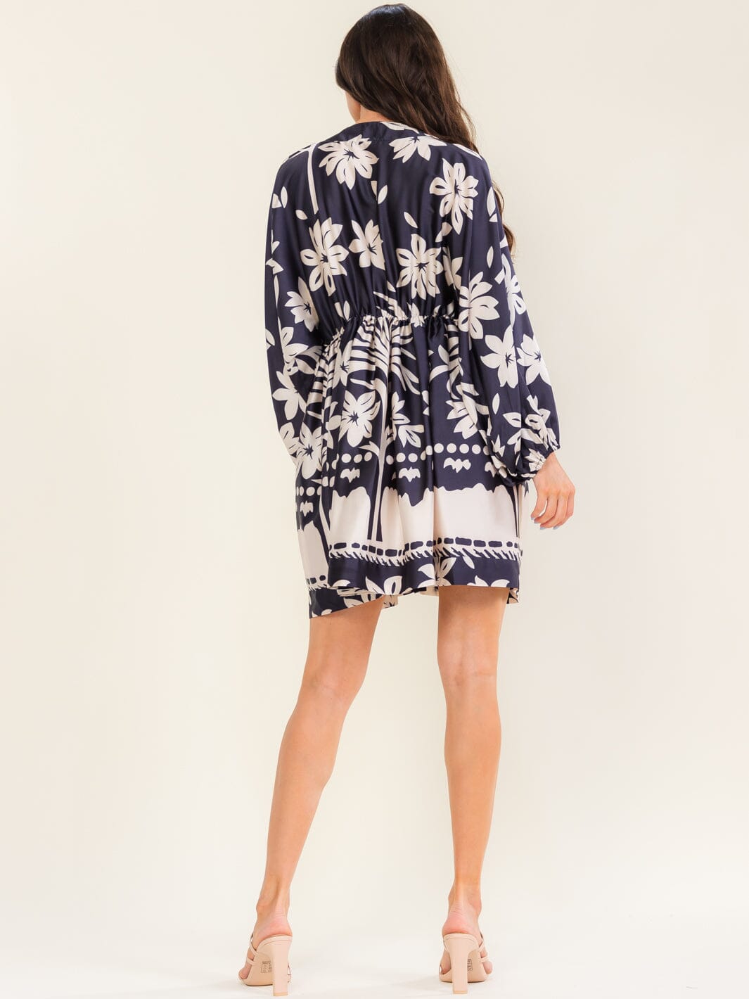 BEULAH WOMEN'S LONG SLEEVE V-NECK BUTTON UP FLORAL MINI DRESS