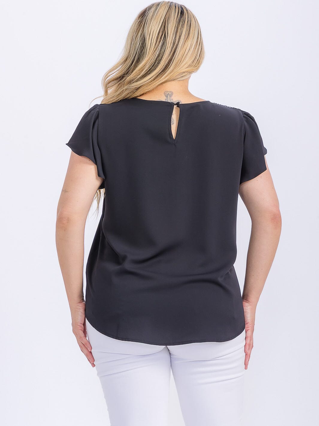 PLUS SIZE SHORT SLEEVE DETAILED BLOUSE