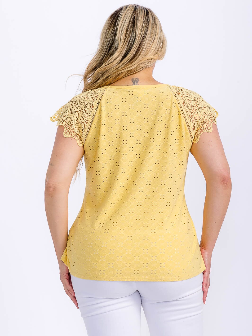 PLUS SIZE SHORT SLEEVE CROCHET EYELET BLOUSE