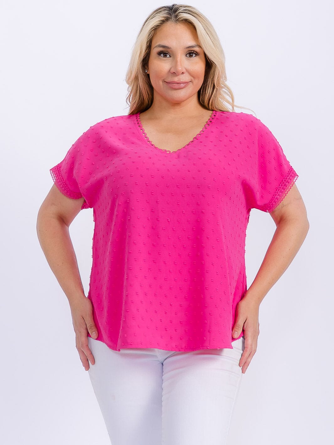 PLUS SIZE SHORT SLEEVE V-NECK SWISS DETAILED HIGH-LOW BLOUSE