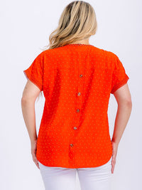 PLUS SIZE SHORT SLEEVE V-NECK SWISS DETAILED HIGH-LOW BLOUSE