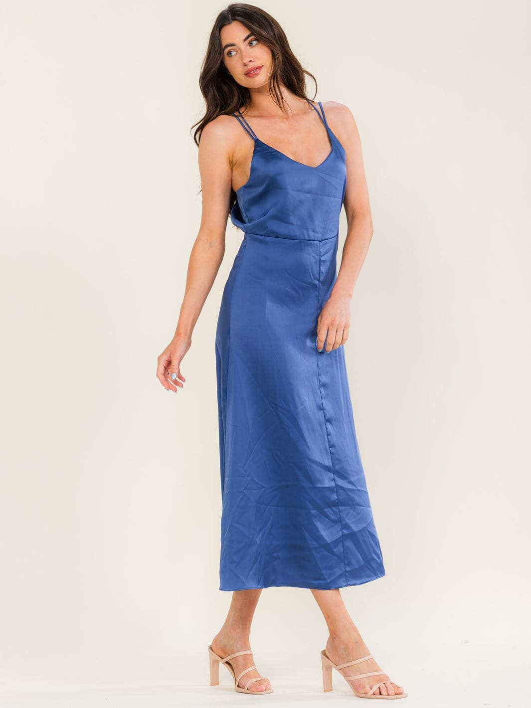 WOMEN'S SLEEVELESS OPEN BACK V-NECK MAXI DRESS