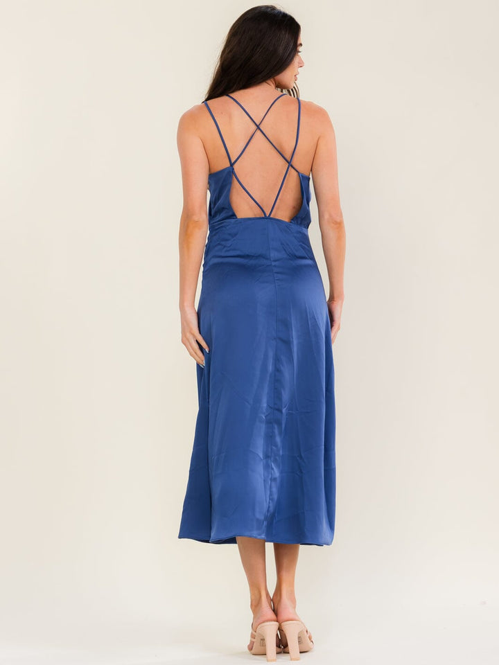 WOMEN'S SLEEVELESS OPEN BACK V-NECK MAXI DRESS