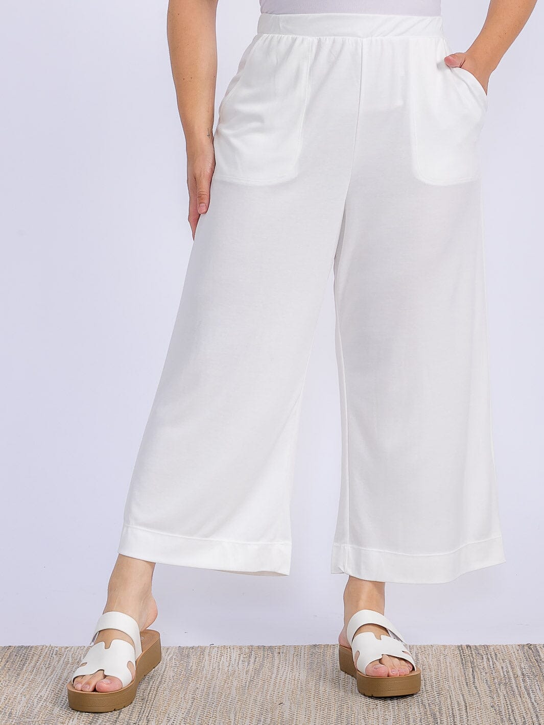 WOMEN'S ELASTIC WAIST FRONT POCKETS WIDE LEG CAPRI PANTS