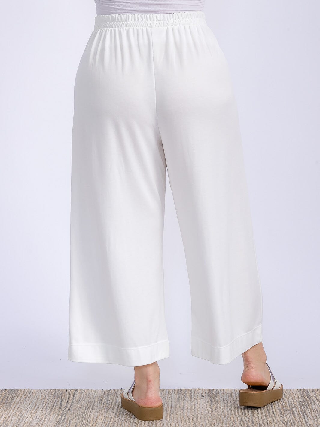 WOMEN'S ELASTIC WAIST FRONT POCKETS WIDE LEG CAPRI PANTS