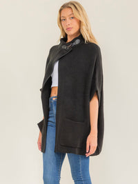 WOMEN'S SHORT SLEEVE FRONT POCKETS BUTTON CLOSURE CARDIGAN