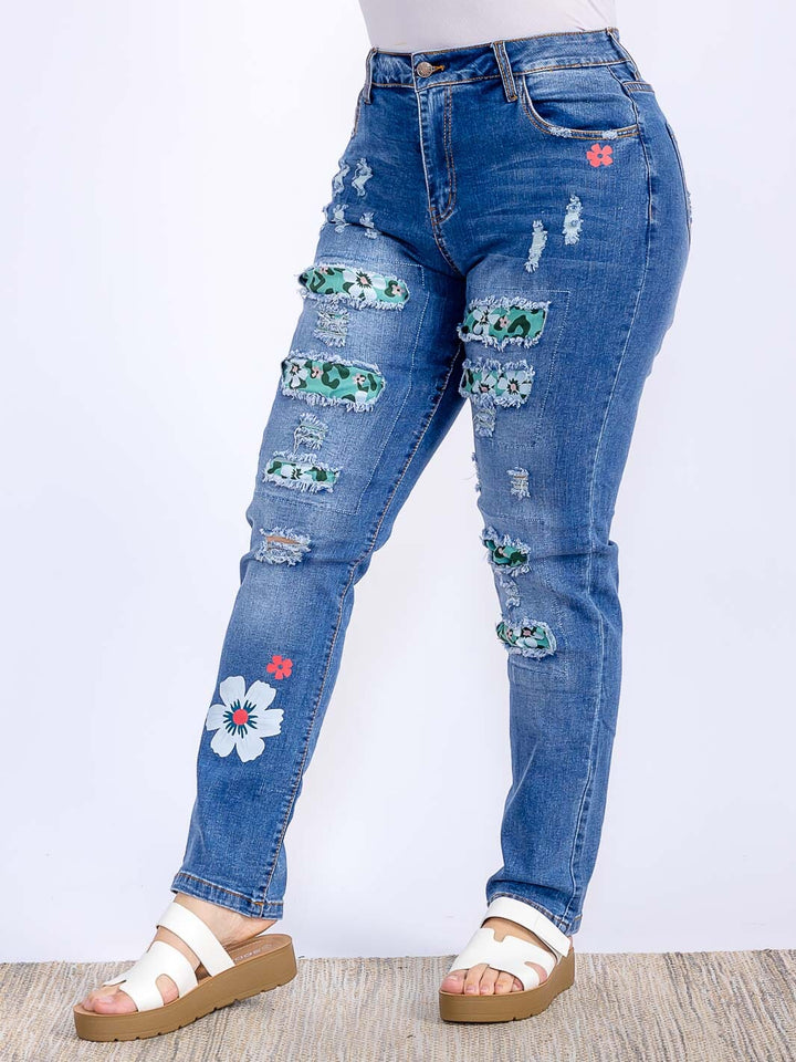 PLUS SIZE BUTTON CLOSURE DISTRESS DENIM PANTS