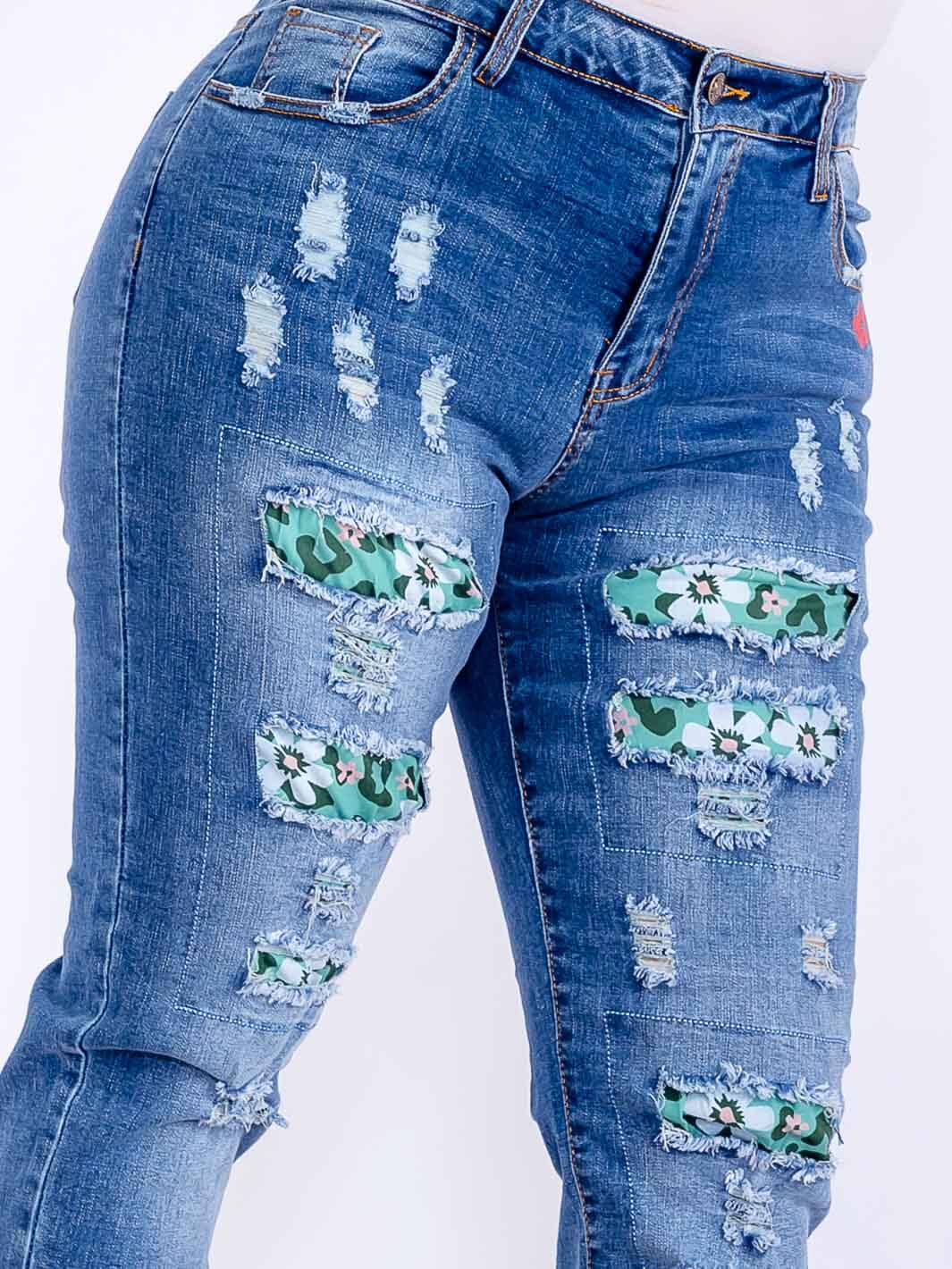 PLUS SIZE BUTTON CLOSURE DISTRESS DENIM PANTS