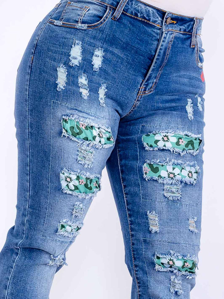 PLUS SIZE BUTTON CLOSURE DISTRESS DENIM PANTS