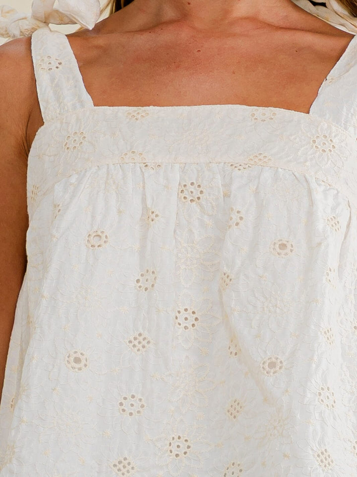 WOMEN'S SLEEVELESS SQUARE NECK FLORAL EMBROIDERY TANK TOP