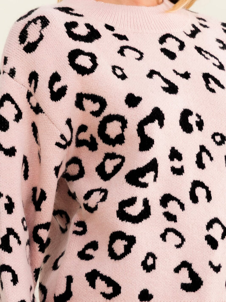 WOMEN'S LONG SLEEVE ANIMAL PRINT PULLOVER SWEATER