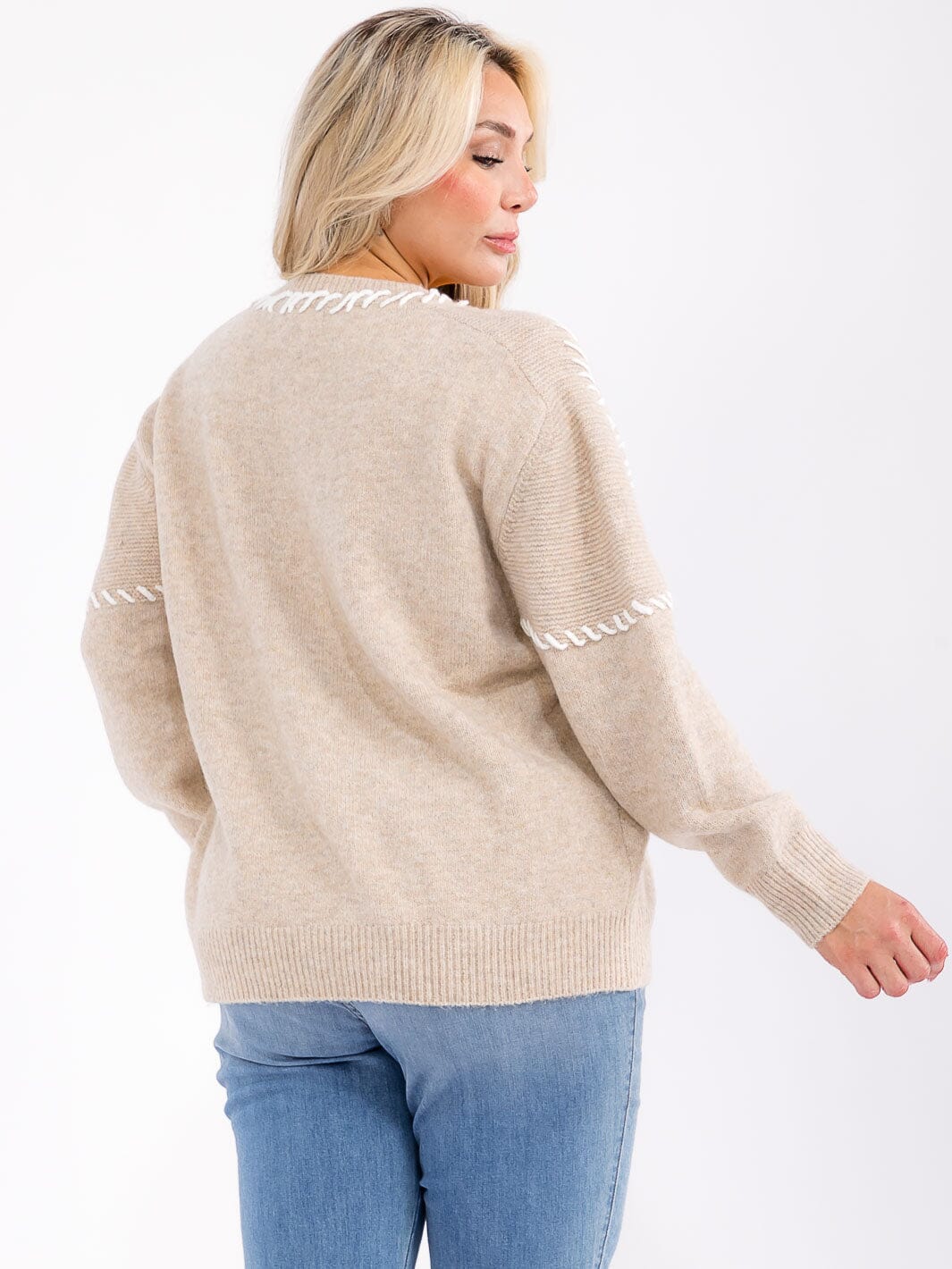PLUS SIZE LONG SLEEVE GRAPHIC PULLOVER SWEATER