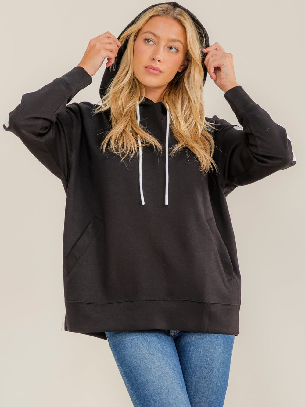 WOMEN'S LONG SLEEVE FRONT POCKETS COLORBLOCK HOODED PULLOVER SWEATER