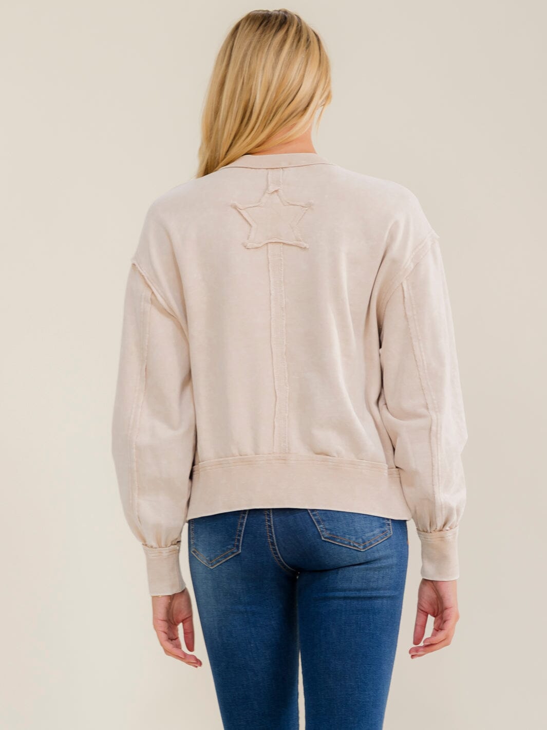 WOMEN'S LONG SLEEVE FRONT POCKETS WASHED PULLOVER SWEATER