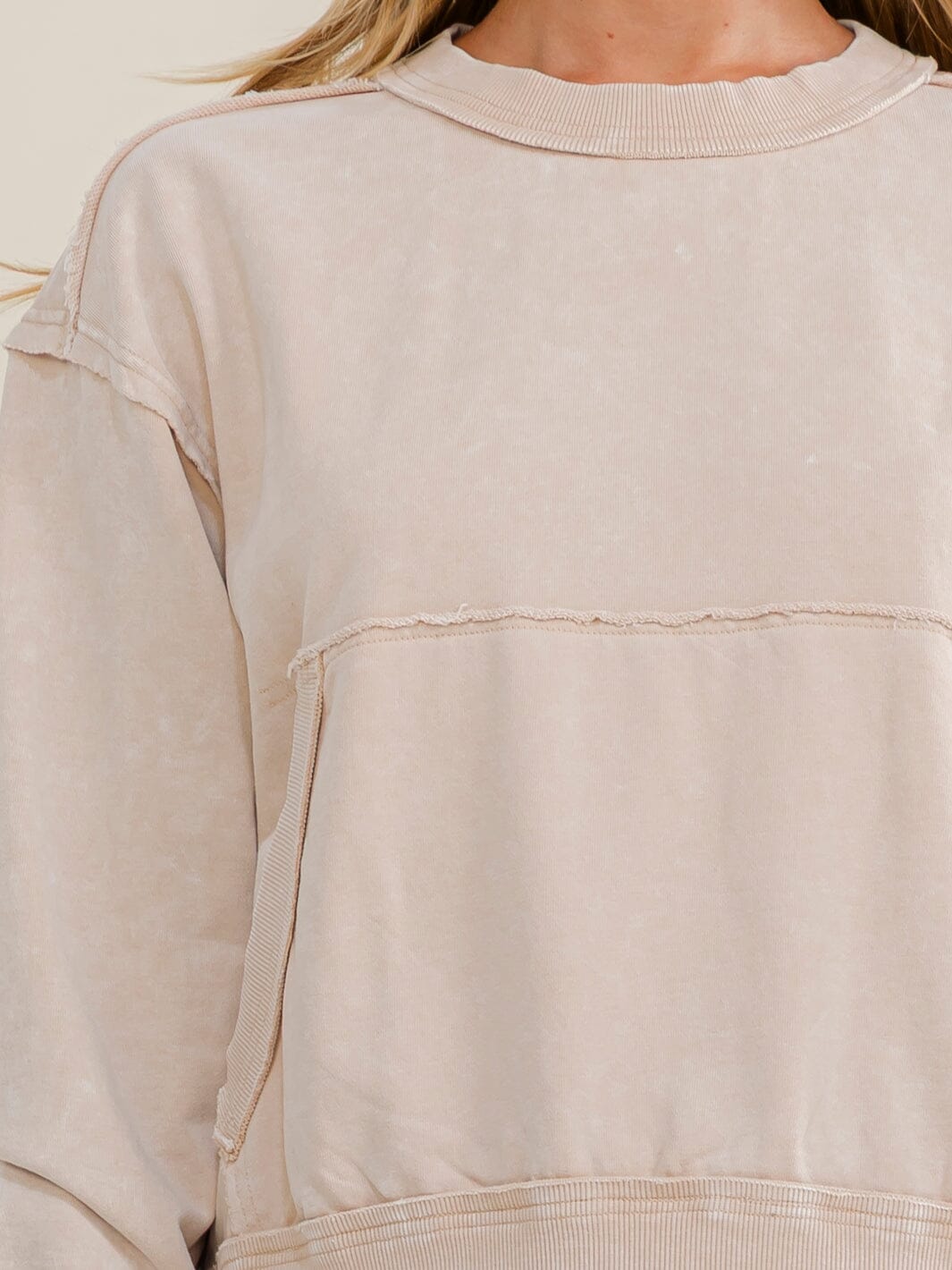 WOMEN'S LONG SLEEVE FRONT POCKETS WASHED PULLOVER SWEATER