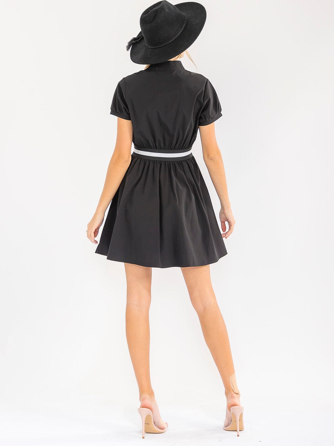 WOMEN'S SHORT SLEEVE ZIPPER CLOSURE FRONT POCKETS ELASTIC WAIST MINI DRESS