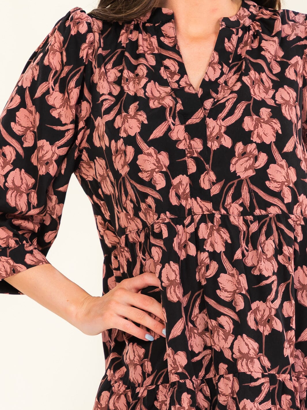 ENTRO WOMEN'S LONG SLEEVE V-NECK FLORAL PRINT MINI DRESS