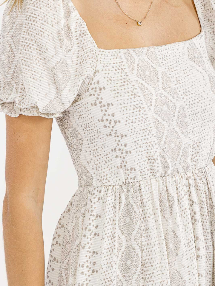 WOMEN'S SHORT SLEEVE SQUARE NECK ELASTIC WAIST PRINT MINI DRESS