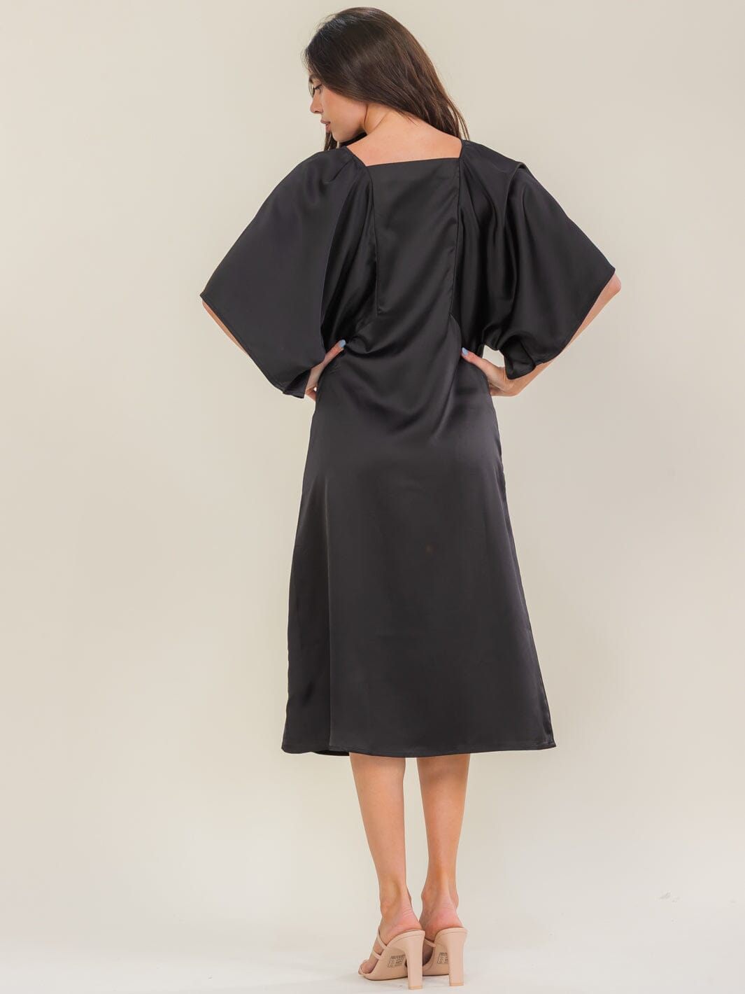 ENTRO WOMEN'S SHORT SLEEVE SOLID MIDI DRESS