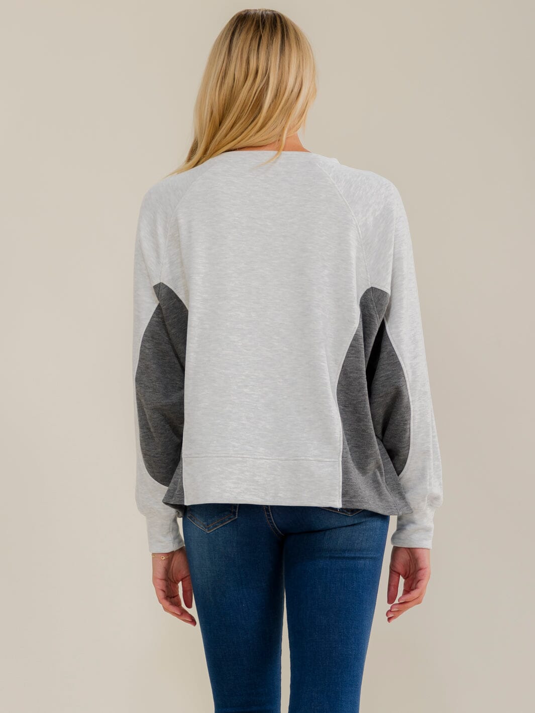 WOMEN'S LONG SLEEVE COLORBLOCK PULLOVER SWEATER