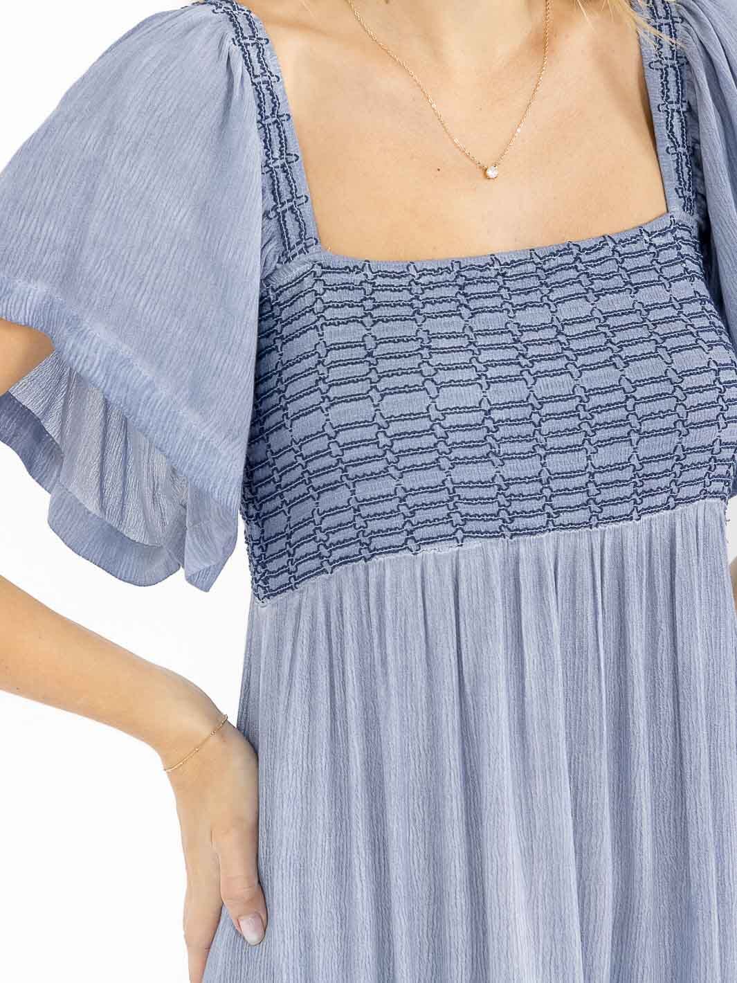 WOMEN'S SHORT RUFFLE SLEEVE SQUARE NECK SMOCK WASHED MINI DRESS