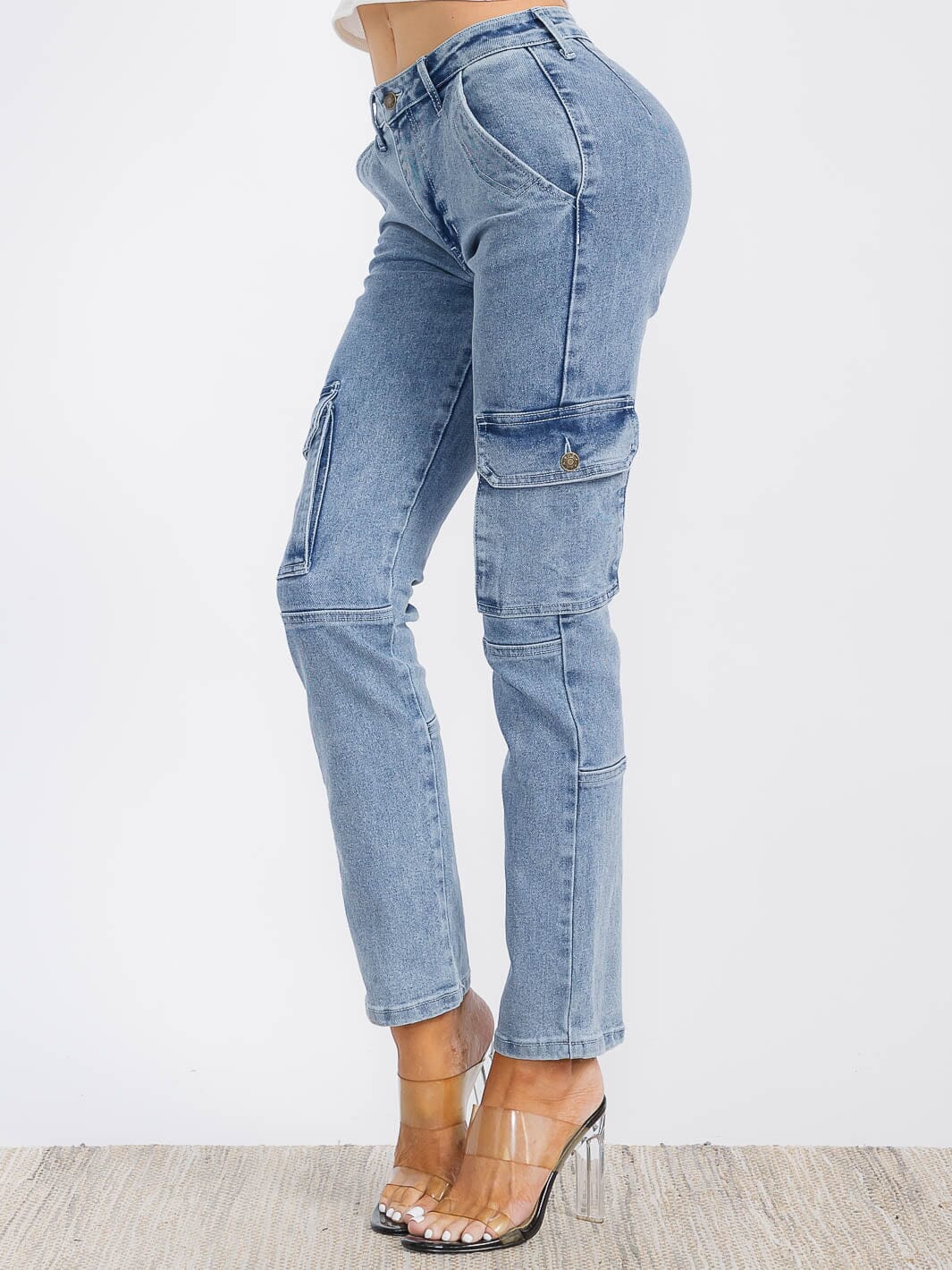 WOMEN'S BUTTON CLOSURE CARGO POCKETS STRETCH DENIM WIDE LEG PANTS