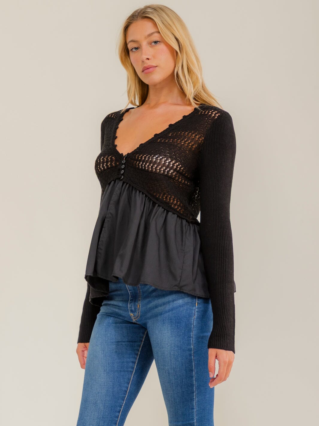 WOMEN'S LONG SLEEVE V-NECK PEPLUM CROCHET CONTRAST TOP