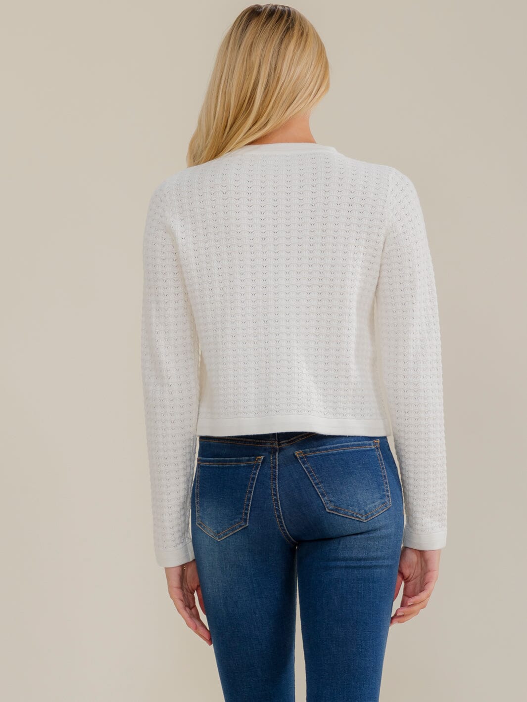 WOMEN'S LONG SLEEVE BUTTON CLOSURE KNIT SWEATER