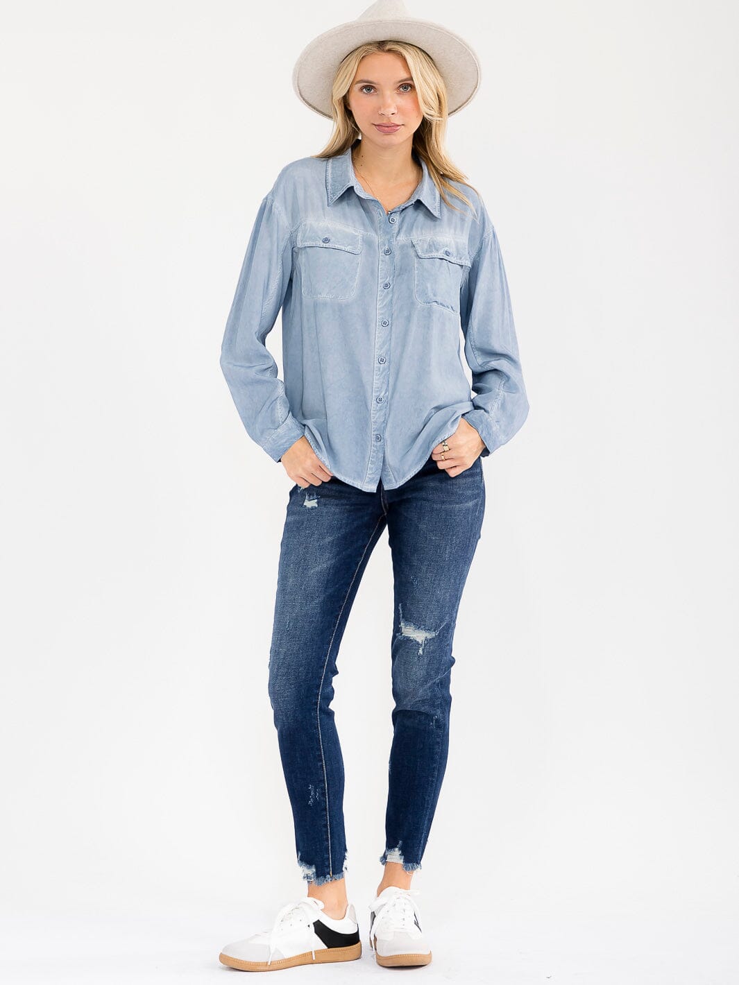 WOMEN'S LONG SLEEVE BUTTON UP WASHED CHAMBRAY TOP