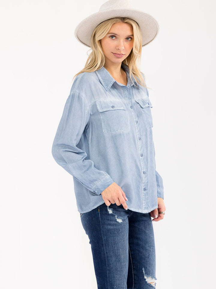WOMEN'S LONG SLEEVE BUTTON UP WASHED CHAMBRAY TOP