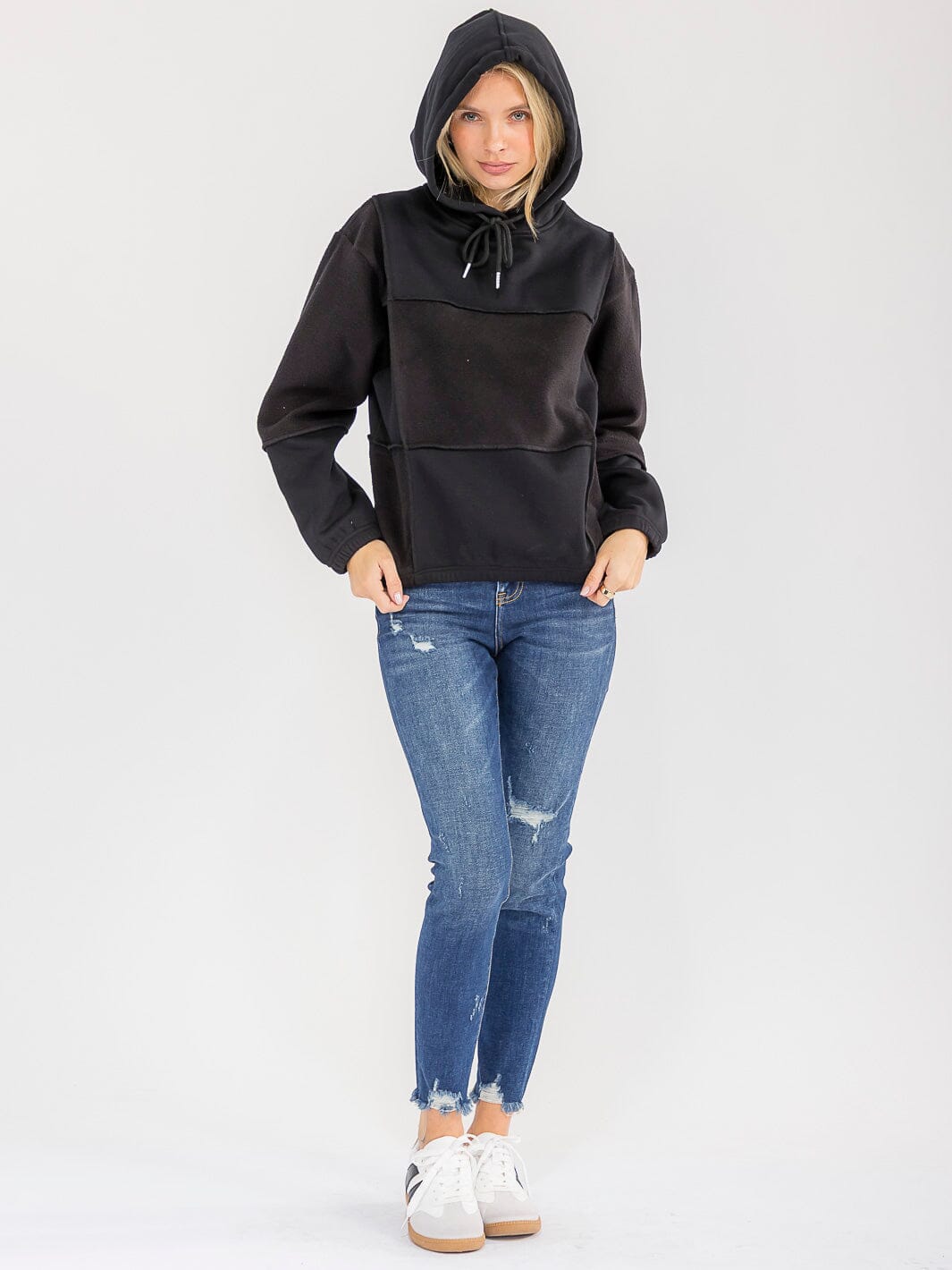 WOMEN'S LONG SLEEVE HOODED PULLOVER SWEATER