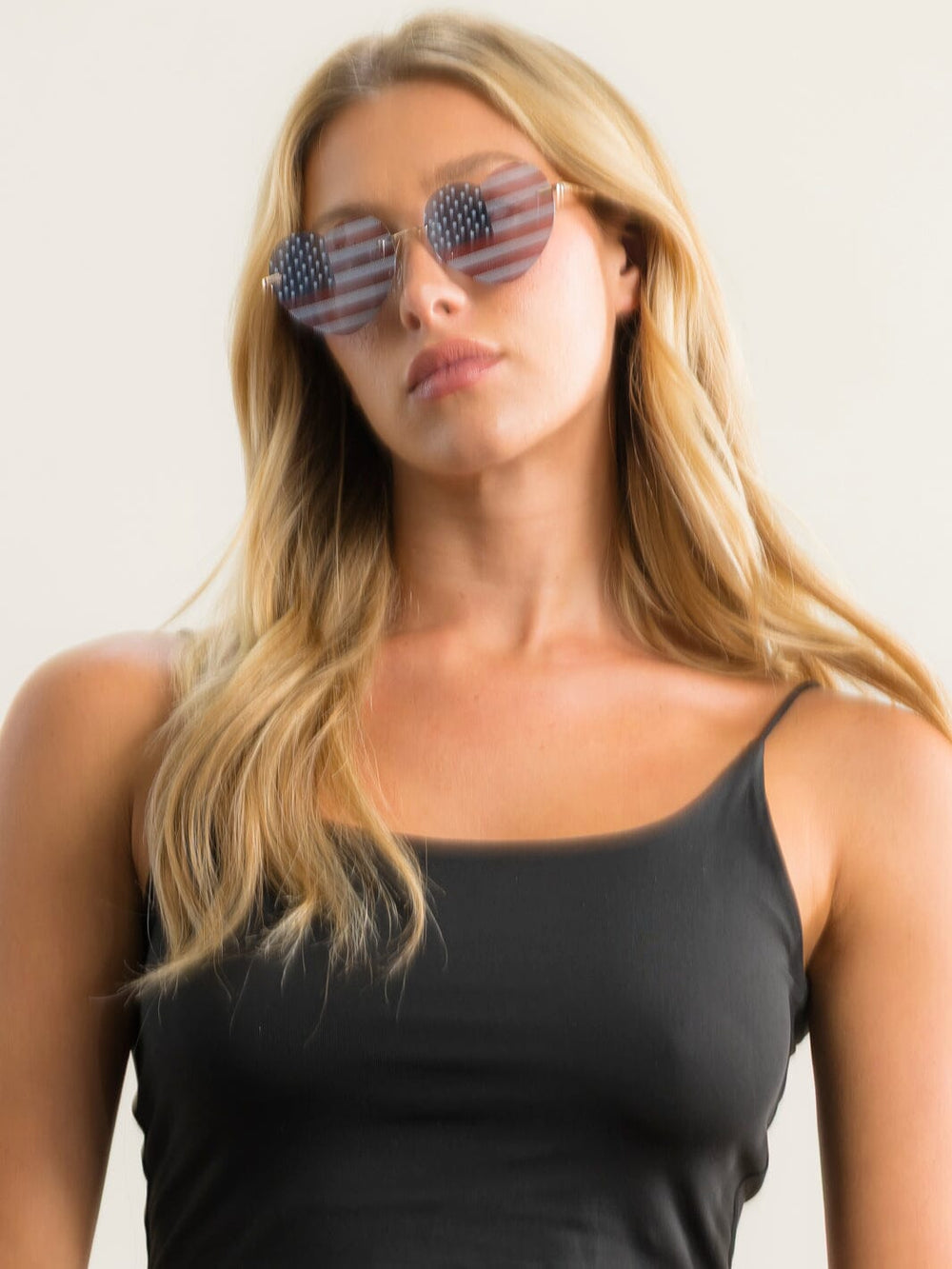 FASHION AMERICA FLAG PATRIOTIC HEART SUNGLASSES