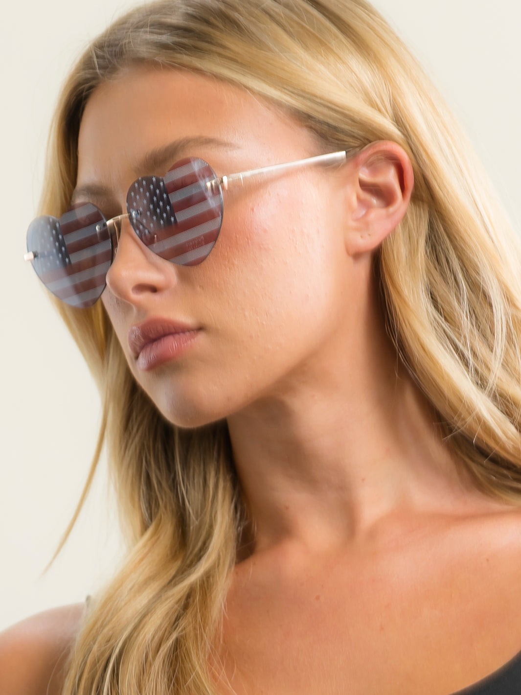 FASHION AMERICA FLAG PATRIOTIC HEART SUNGLASSES
