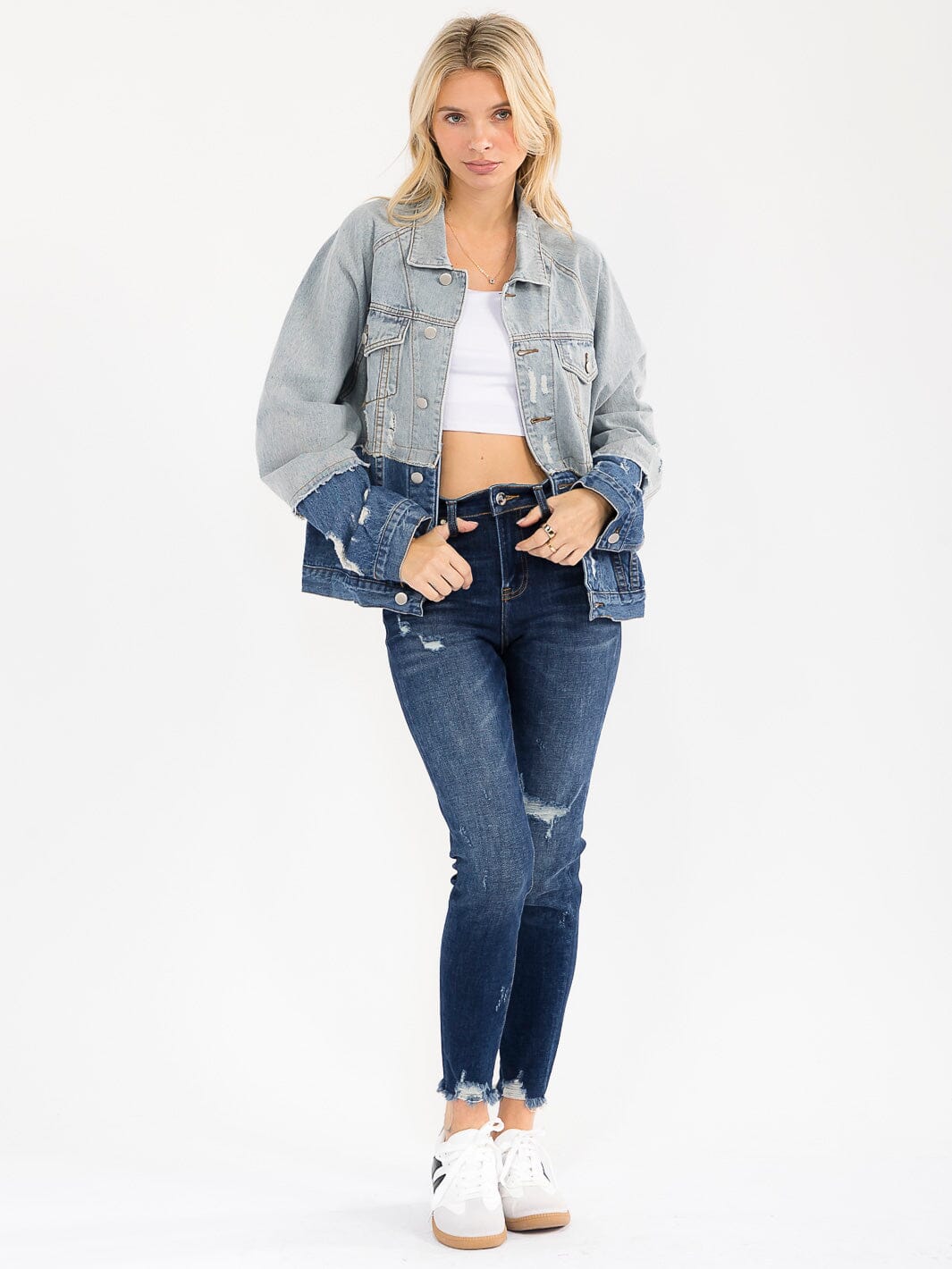 WOMEN'S LONG SLEEVE BUTTON CLOSURE POCKETS TWO TONE DENIM JACKET