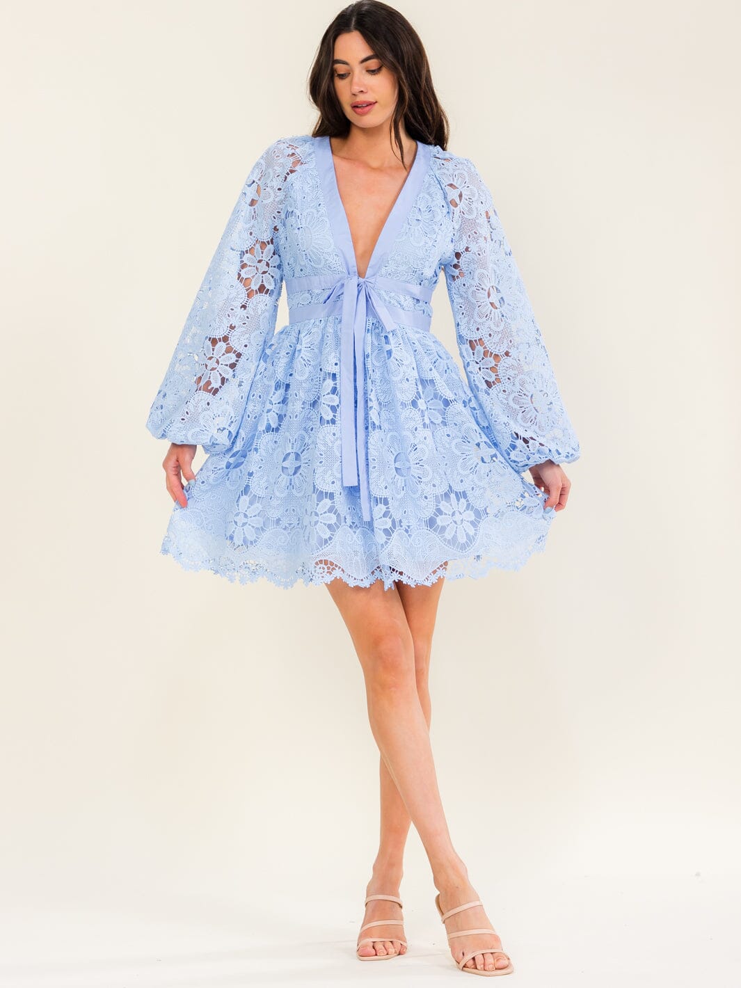 BEULAH WOMEN'S LONG SLEEVE V-NECK CROCHET MINI DRESS