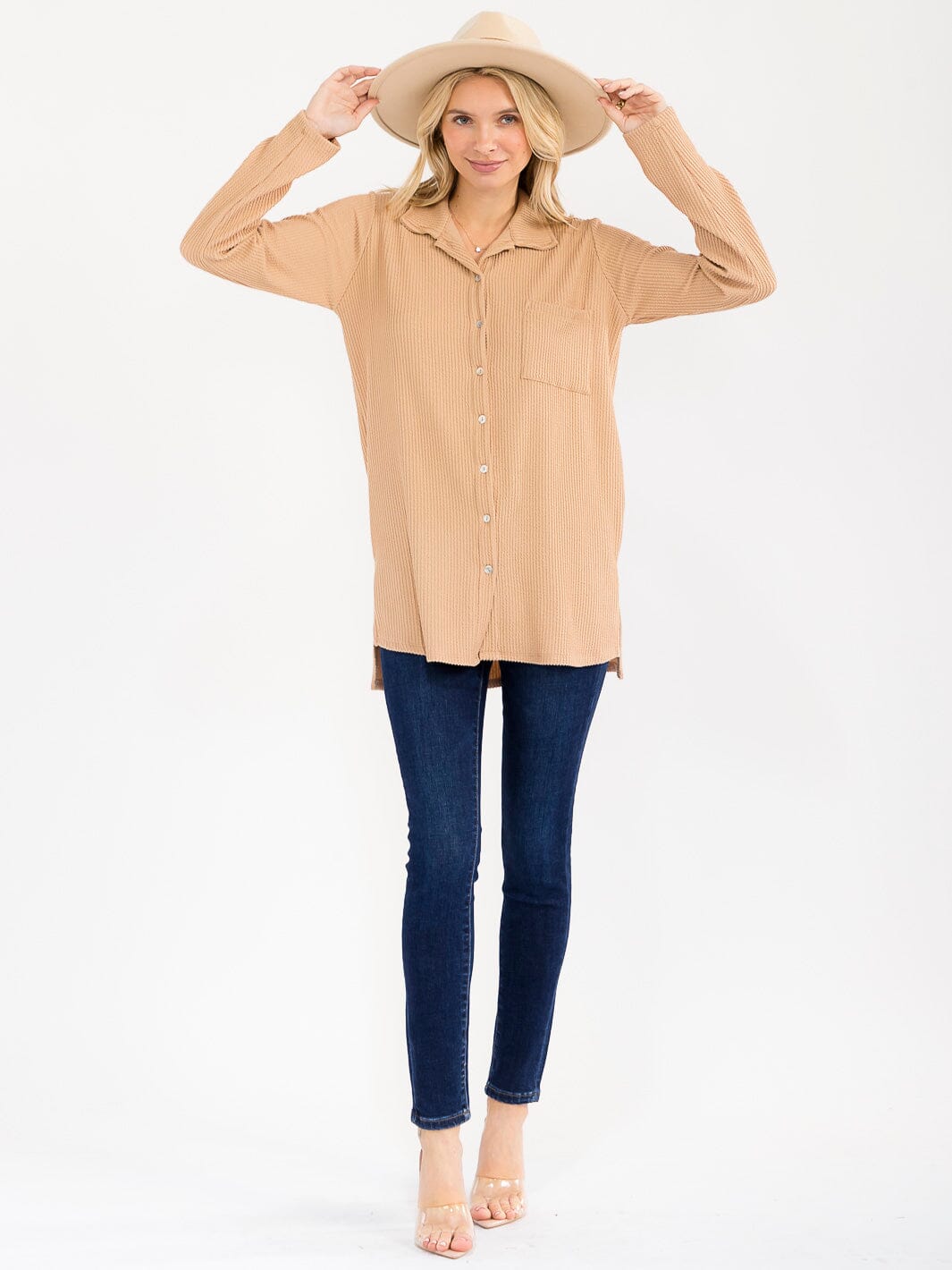 WOMEN'S LONG SLEEVE BUTTON CLOSURE FRONT POCKET RIBBED TOP
