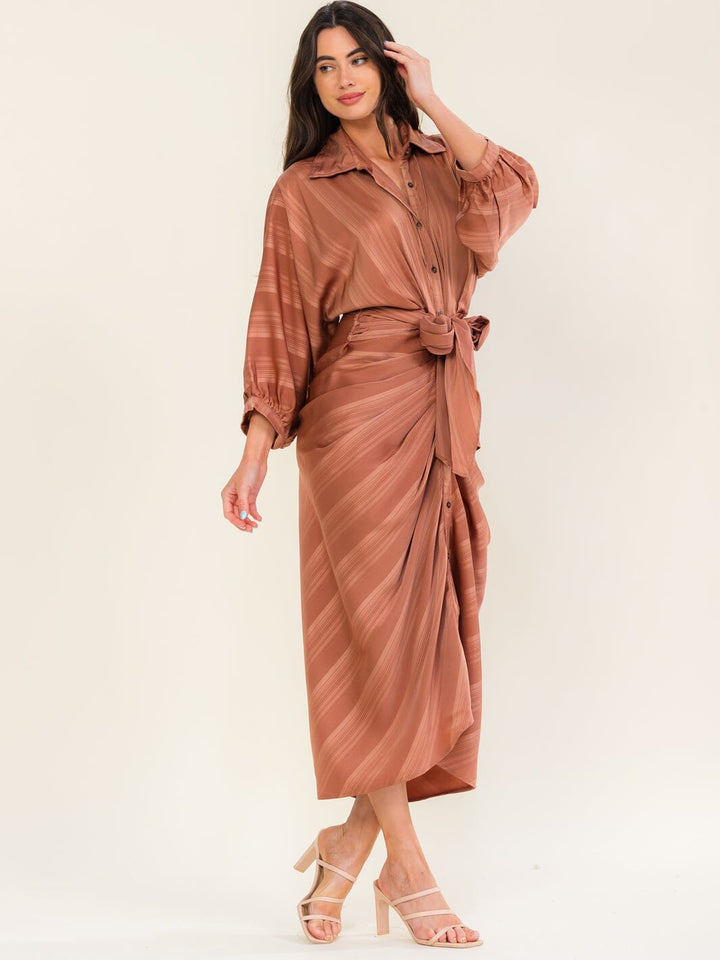 ENTRO WOMEN'S LONG SLEEVE BUTTON UP SELF TIE MAXI DRESS