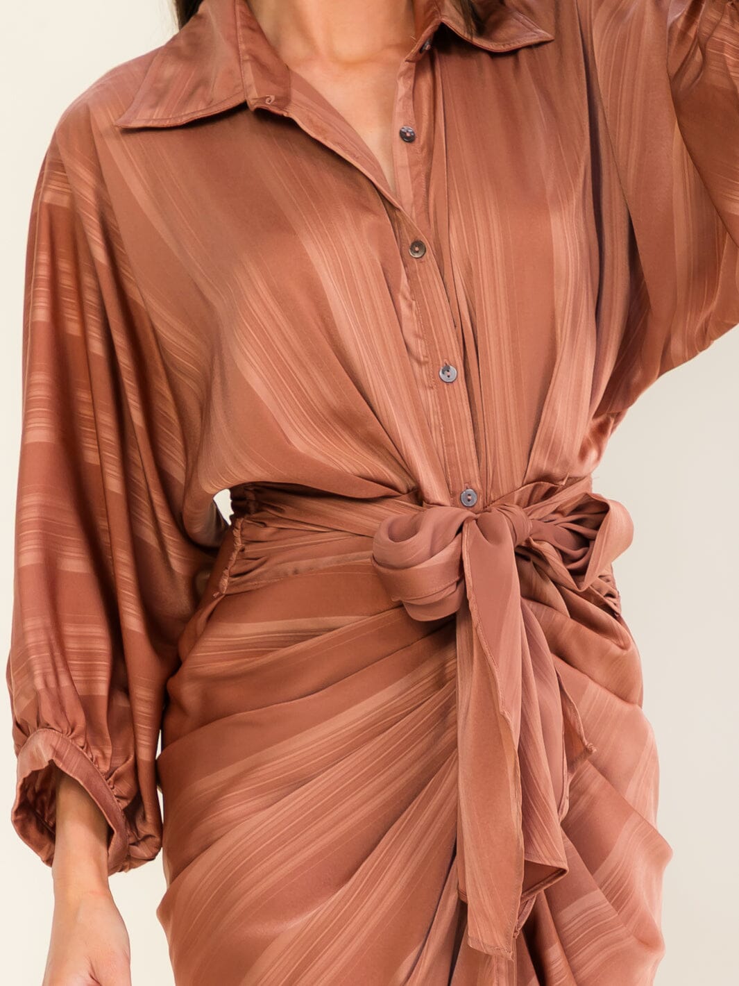ENTRO WOMEN'S LONG SLEEVE BUTTON UP SELF TIE MAXI DRESS