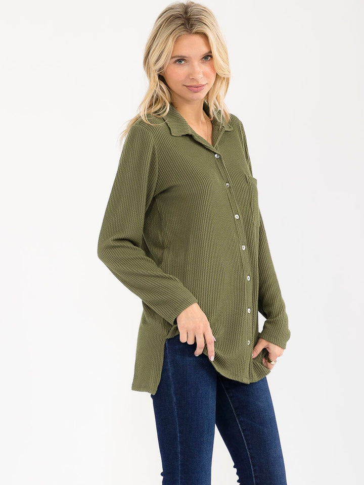 WOMEN'S LONG SLEEVE BUTTON CLOSURE FRONT POCKET RIBBED TOP