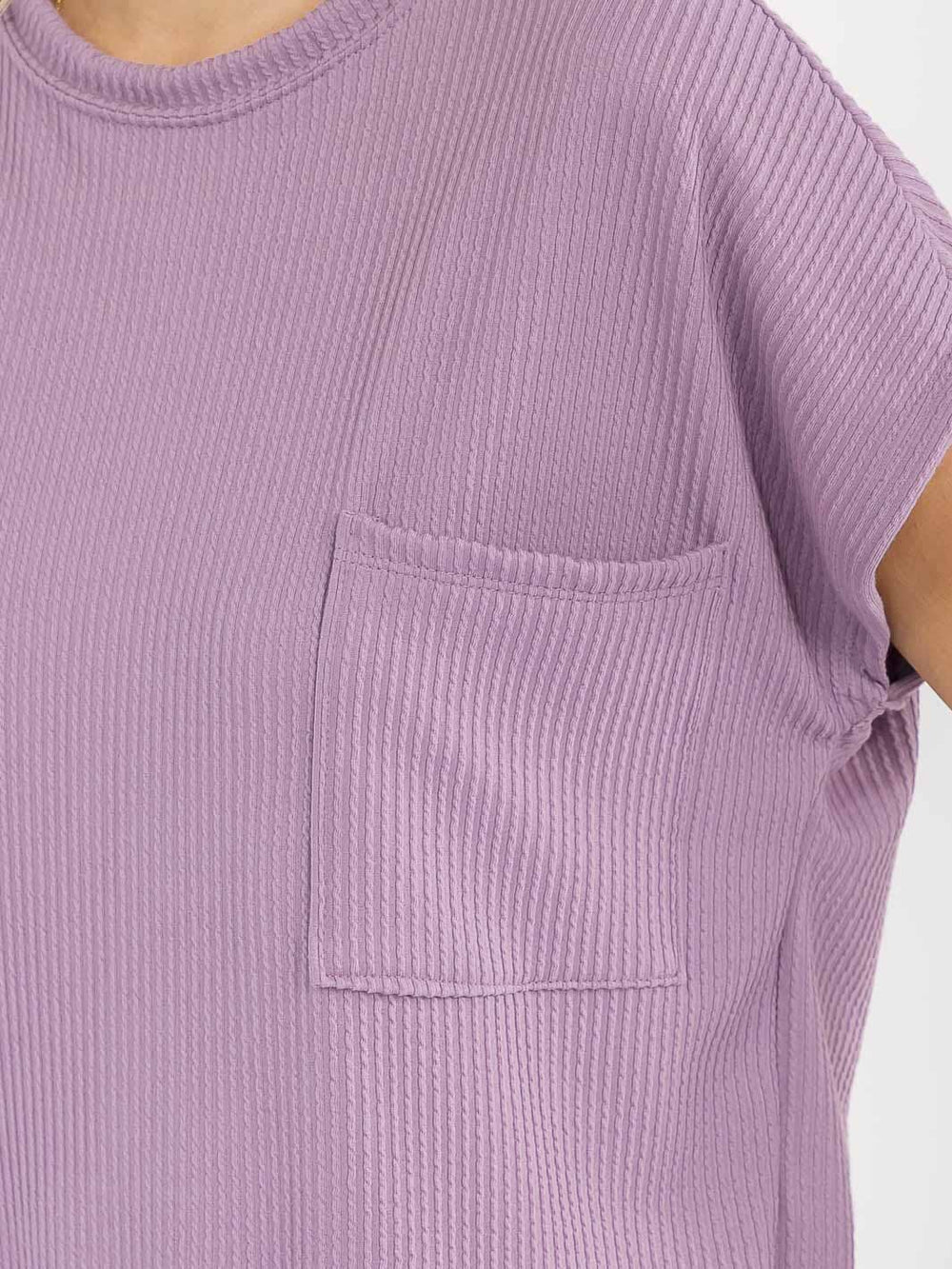 WOMEN'S SHORT SLEEVE FRONT POCKET RIBBED DETAILED BLOUSE