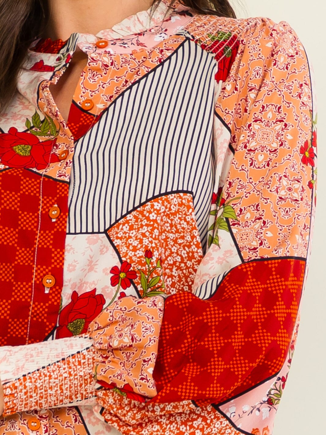 WOMEN'S LONG SLEEVE BUTTON UP MULTI FLORAL BLOUSE