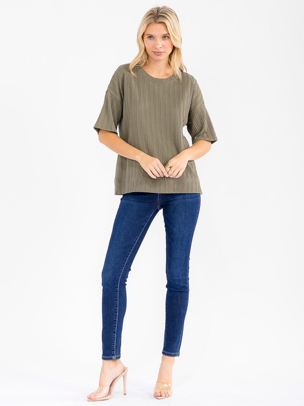 WOMEN'S SHORT SLEEVE RIBBED DETAILED BLOUSE