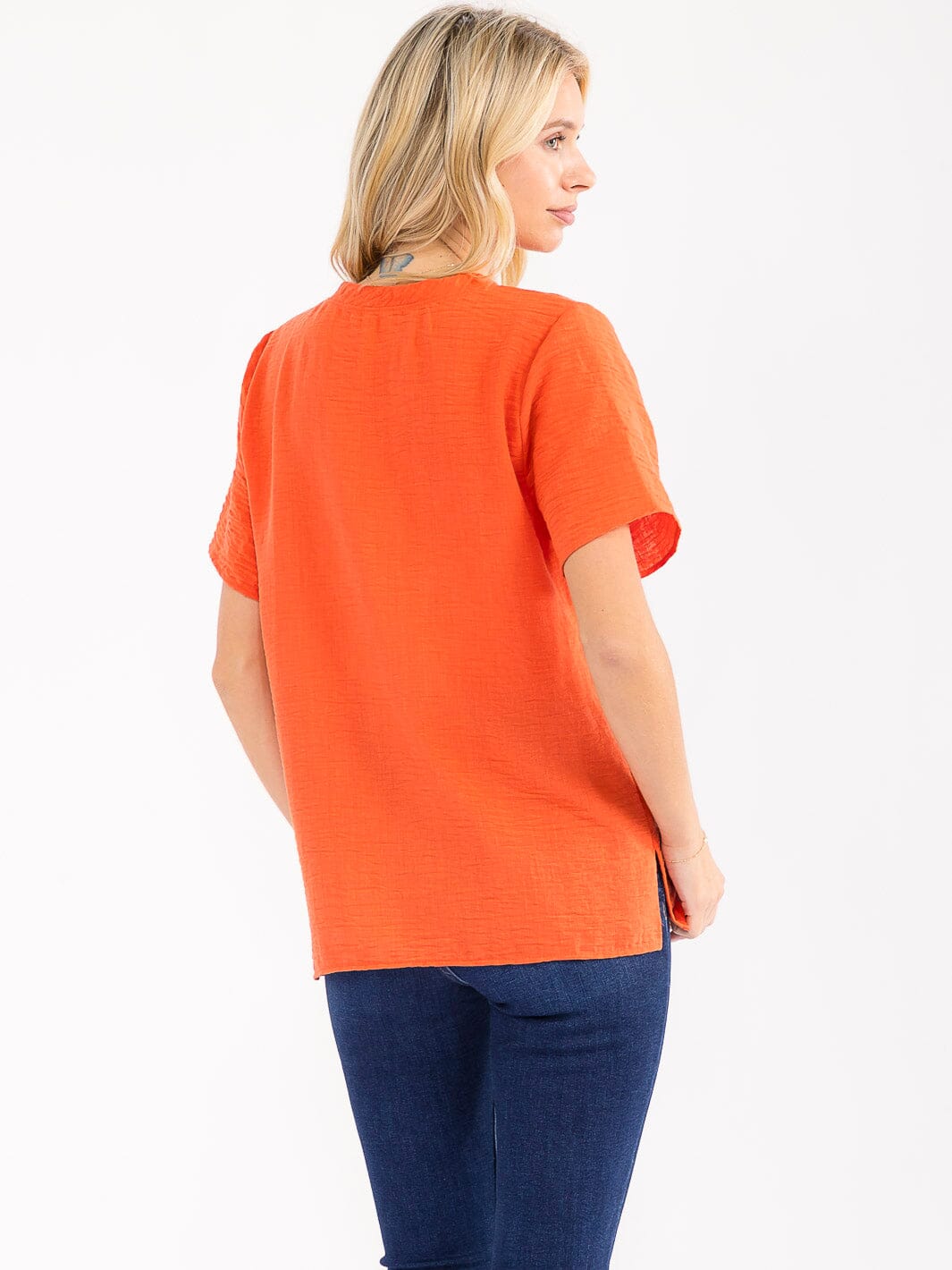 WOMEN'S SHORT SLEEVE SOLID TOP