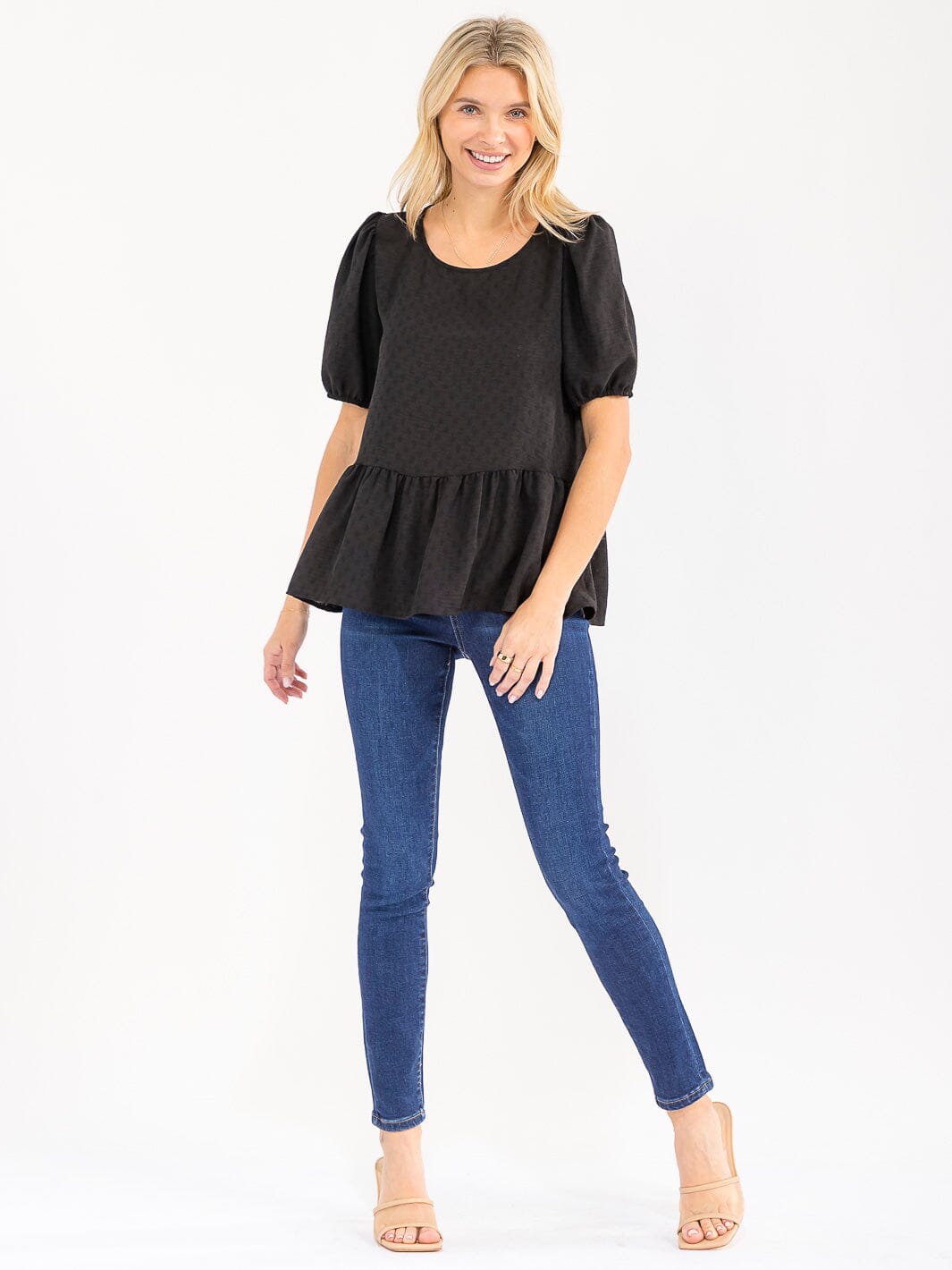 WOMEN'S SHORT SLEEVE RUFFLE BOTTOM HEM TOP