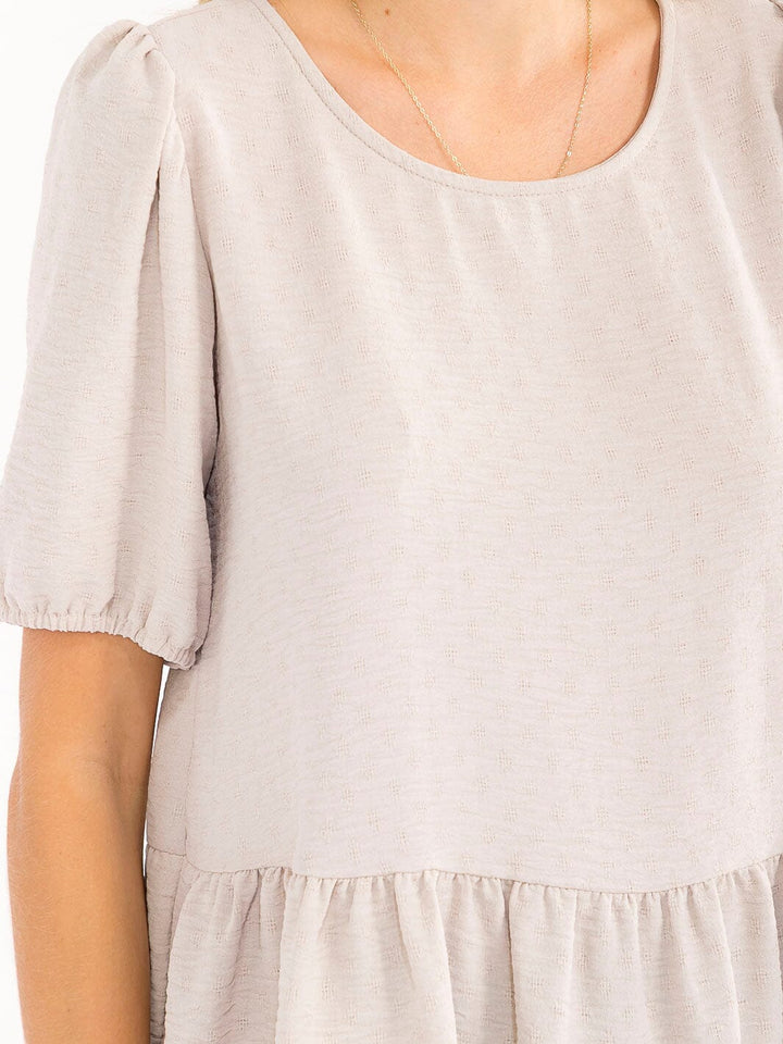 WOMEN'S SHORT SLEEVE RUFFLE BOTTOM HEM TOP