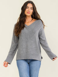 WOMEN'S LONG SLEEVE V-NECK PULLOVER SWEATER