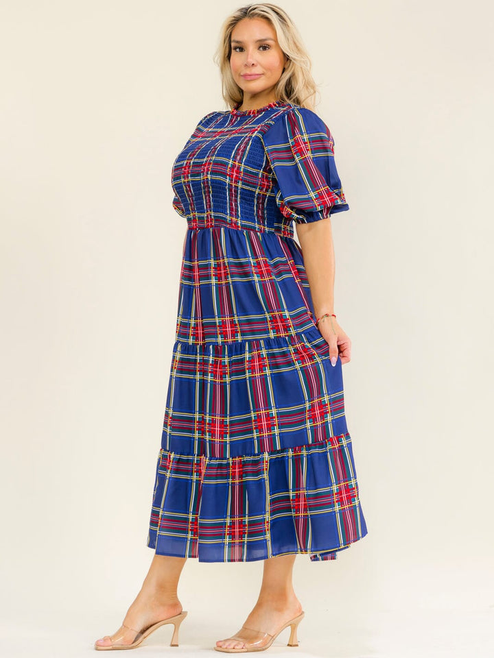 PLUS SIZE SHORT SLEEVE SMOCK PLAID TIERED MAXI DRESS