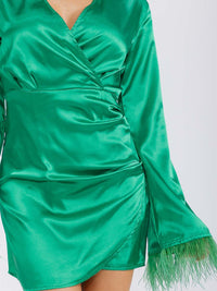 WOMEN'S LONG SLEEVE SURPLICE FEATHER SATIN BODYCON MINI DRESS